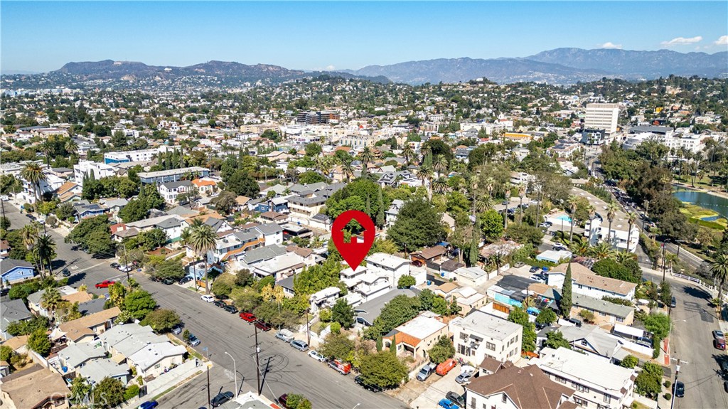 1727 Bellevue Avenue Los Angeles, CA 90026 - Photo 8 of 40 view of city and mountain