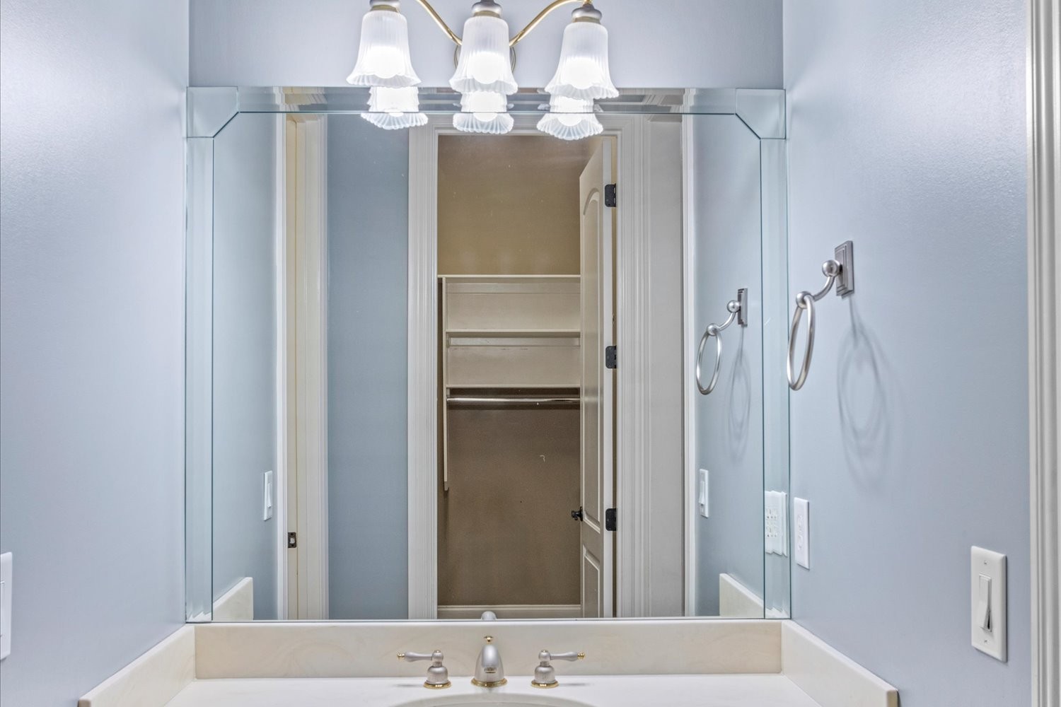 1400 Franklin Road Brentwood, TN 37027 - Photo 44 of 67 a bathroom with a mirror and a shower