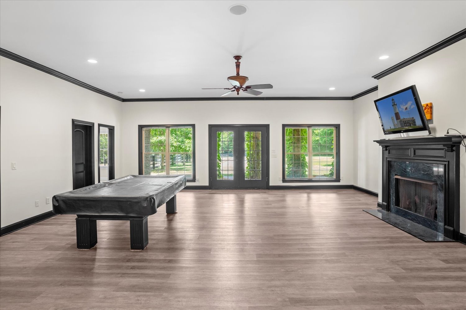 1400 Franklin Road Brentwood, TN 37027 - Photo 49 of 67 a view of a livingroom with furniture window and wooden floor