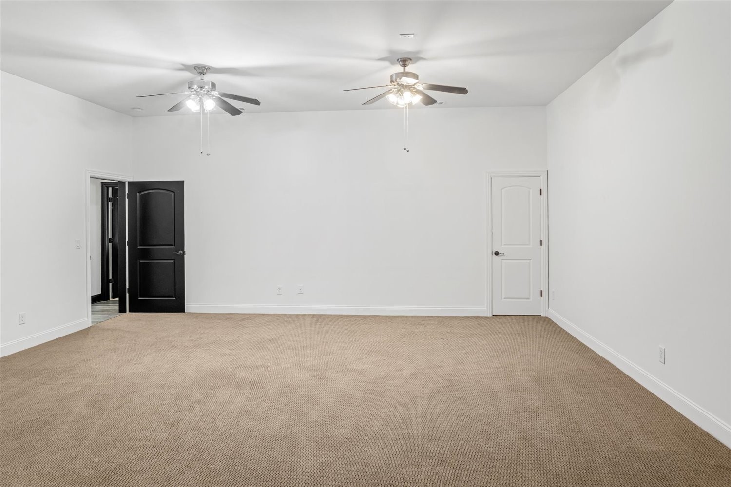 1400 Franklin Road Brentwood, TN 37027 - Photo 62 of 67 a view of an empty room with a chandelier fan