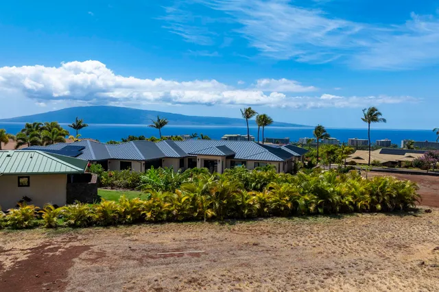 $850,000 | 121 Lewa Lani Place, Unit 19, Lahaina, HI 96761