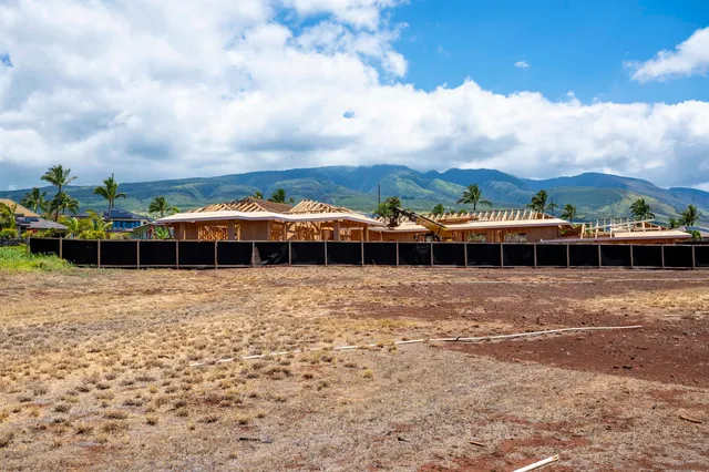$850,000 | 121 Lewa Lani Place, Unit 19, Lahaina, HI 96761