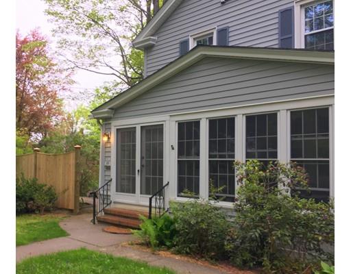 29 Howes Street Northampton, MA 01062 - Photo 2 of 26 Gallery Image 2