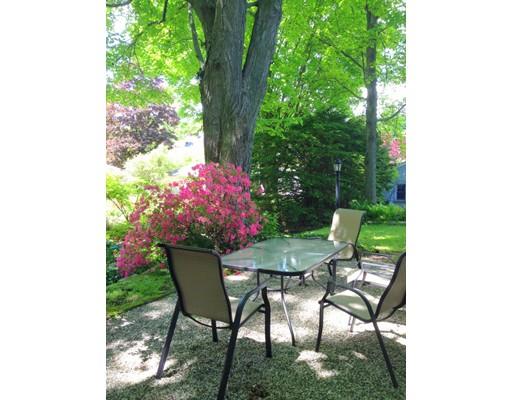 29 Howes Street Northampton, MA 01062 - Photo 4 of 26 Gallery Image 4