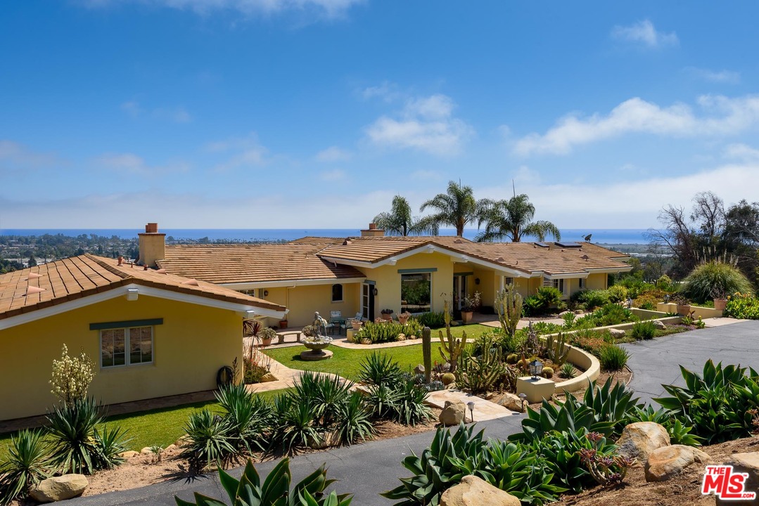 4468 Foothill Road Carpinteria, CA 93013 - Photo 2 of 18 Gallery Image 2