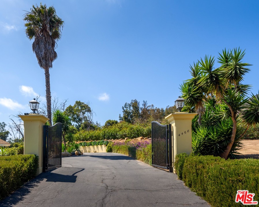 4468 Foothill Road Carpinteria, CA 93013 - Photo 18 of 18 Gallery Image 18