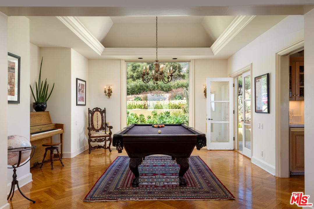 4468 Foothill Road Carpinteria, CA 93013 - Photo 5 of 18 Gallery Image 5