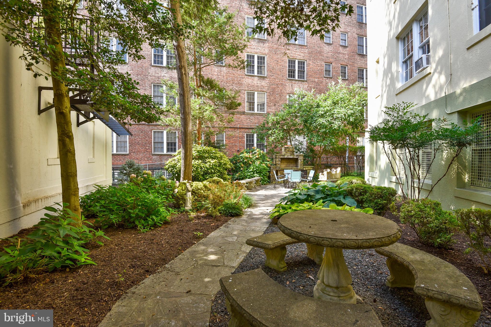 3401 Greenway, Unit 50 Baltimore, MD 21218 - Photo 4 of 13 Eden Hall Rear Garden