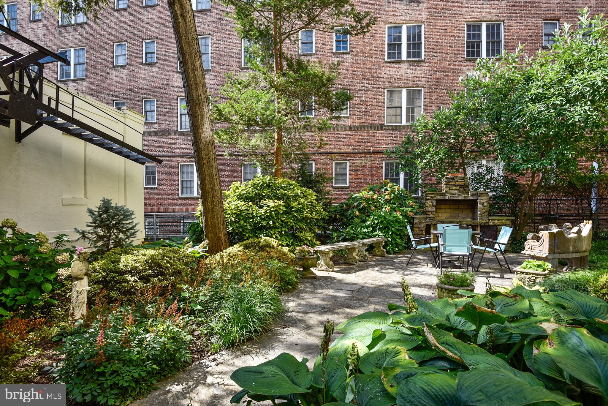 3401 Greenway, Unit 50 Baltimore, MD 21218 - Photo 5 of 13 Eden Hall Rear Garden