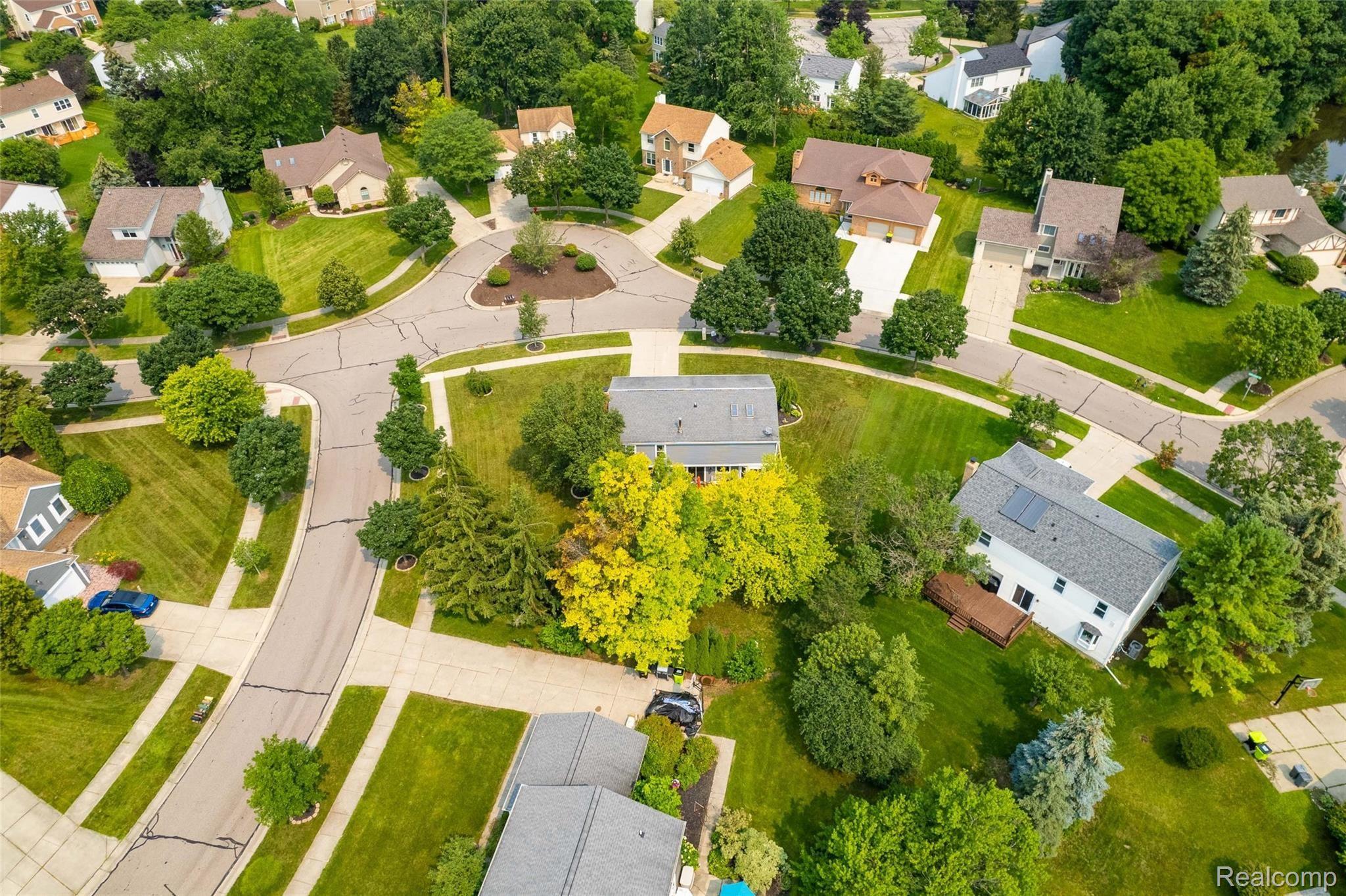 24595 Jamestowne Road Novi, MI 48375 - Photo 30 of 34 DJI_0918-Edit.jpg