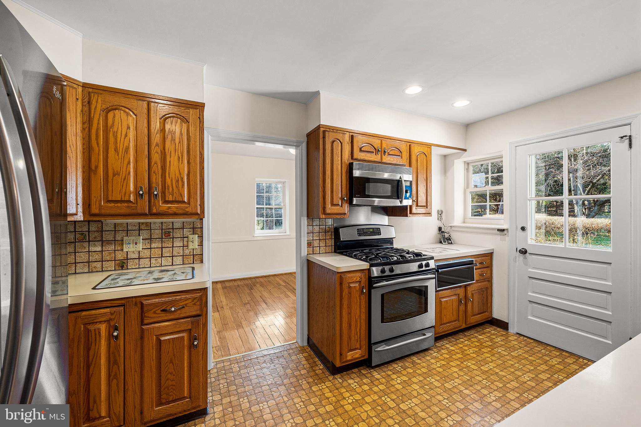 57 Crestline Road Wayne, PA 19087 - Photo 11 of 49