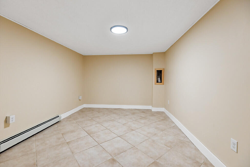 2 Coolidge Street Waterville, ME 04901 - Photo 78 of 81 60_BP5A7114_DxO_mls