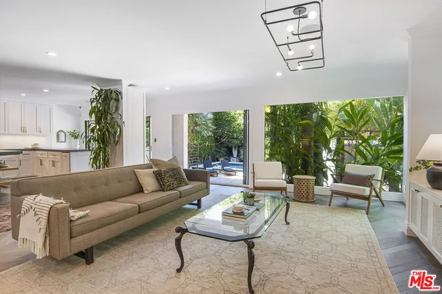 $4,295,000 | 1041 North Orlando Avenue, West Hollywood, CA 90069