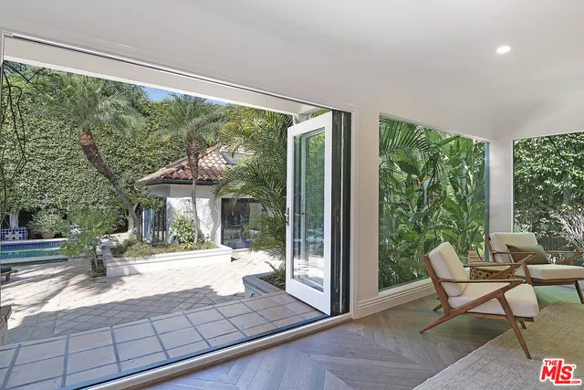 $4,295,000 | 1041 North Orlando Avenue, West Hollywood, CA 90069
