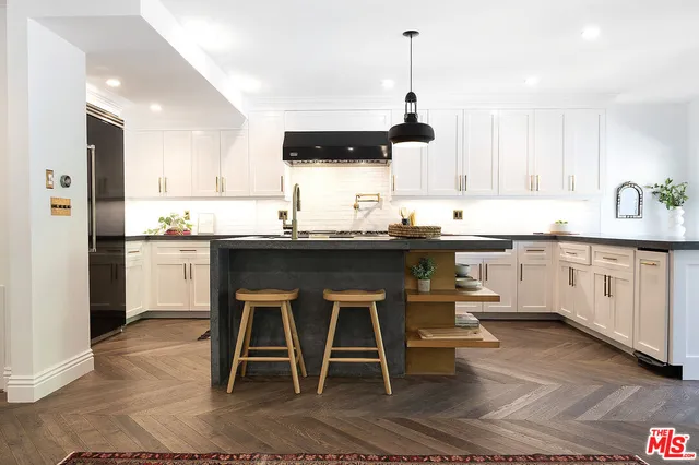 $4,295,000 | 1041 North Orlando Avenue, West Hollywood, CA 90069