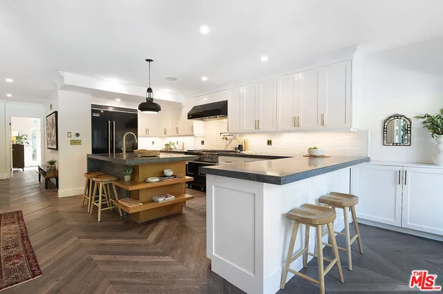 $4,295,000 | 1041 North Orlando Avenue, West Hollywood, CA 90069
