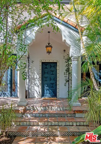 $4,295,000 | 1041 North Orlando Avenue, West Hollywood, CA 90069