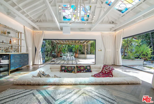 $4,295,000 | 1041 North Orlando Avenue, West Hollywood, CA 90069