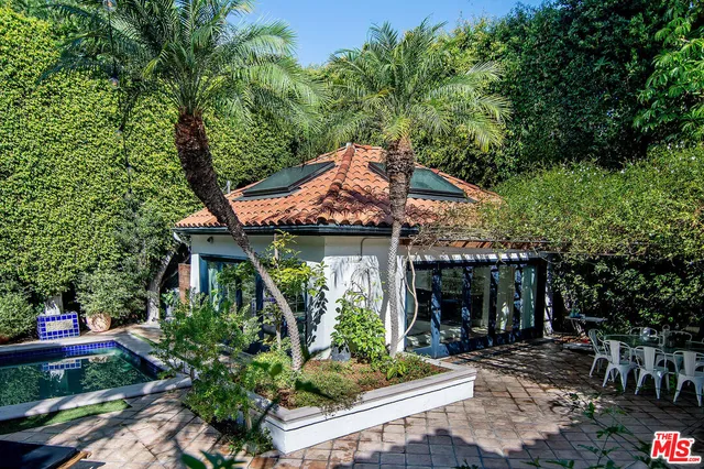 $4,295,000 | 1041 North Orlando Avenue, West Hollywood, CA 90069