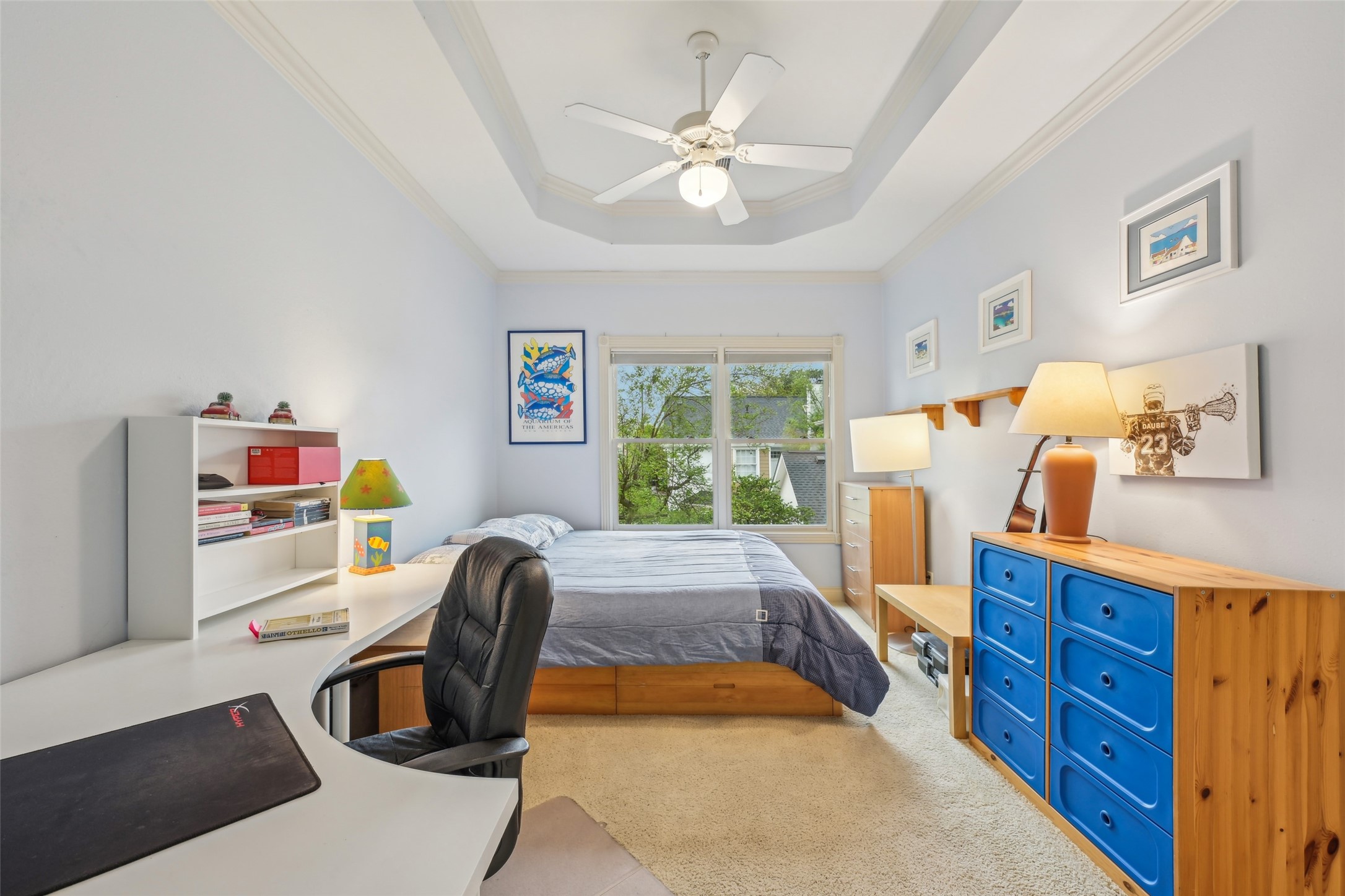 4026 Villanova Street Houston, TX 77005 - Photo 28 of 48 a workspace with furniture and a window