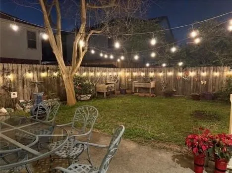 $4,950 | 4026 Villanova Street, Houston, TX 77005