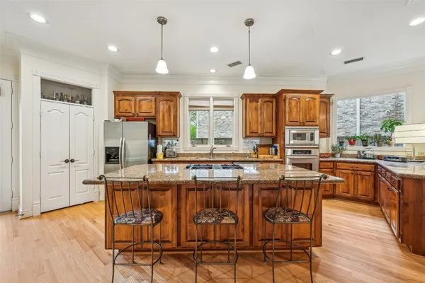 $4,950 | 4026 Villanova Street, Houston, TX 77005