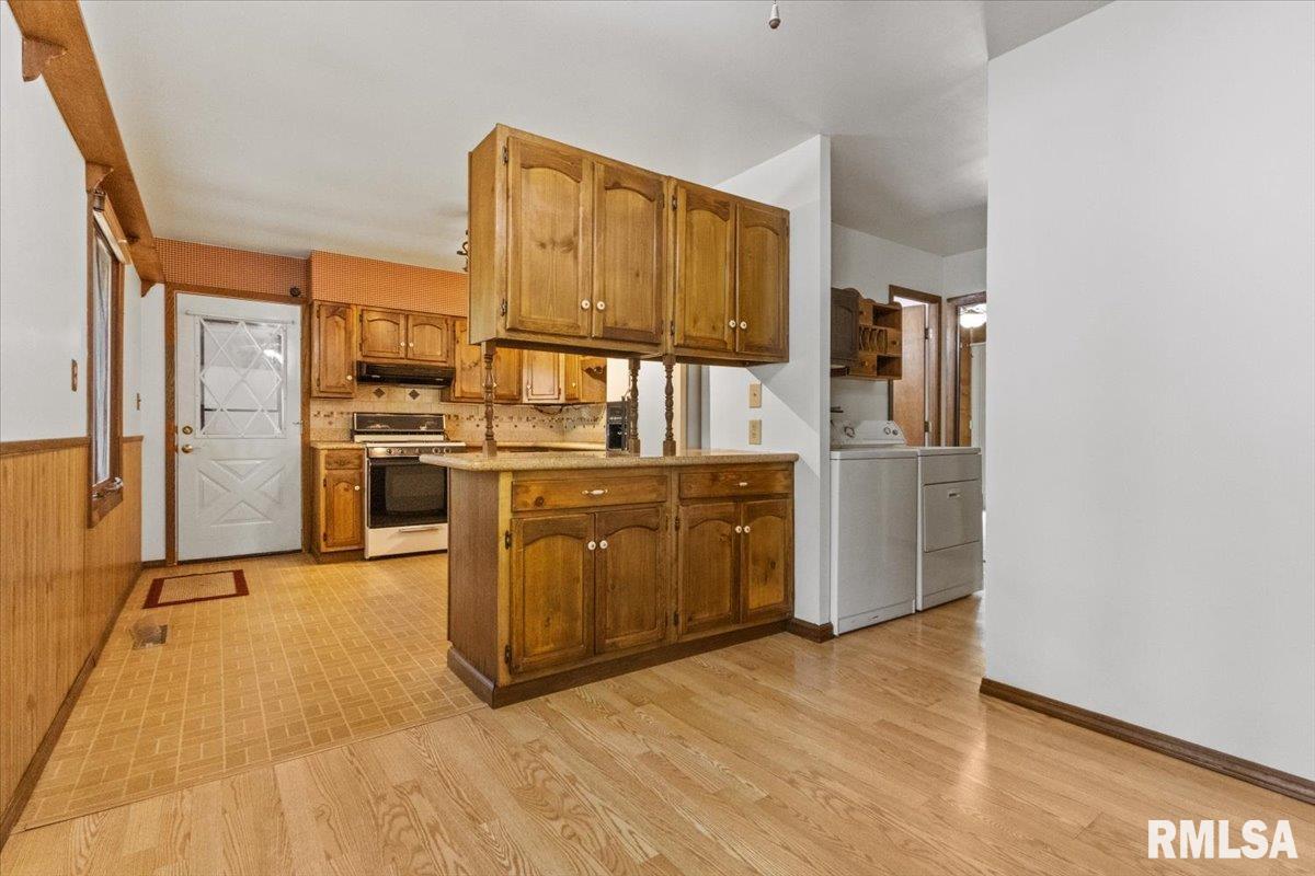 105 Beloit Road Marquette Heights, IL 61554 - Photo 11 of 32 Gallery Image 11