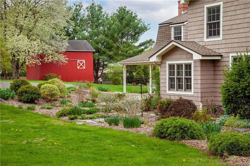 Incredible gardens welcome you at the entrance to the property!