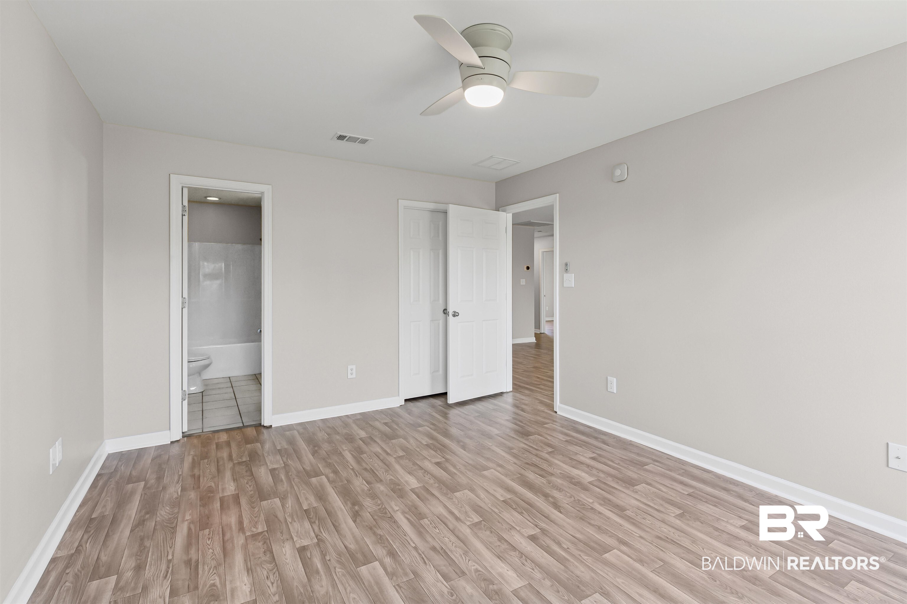 909 Sentinel Circle Foley, AL 36535 - Photo 13 of 21