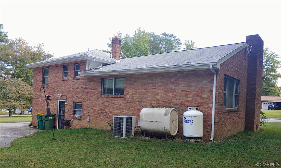 3603 A Jackson Farm Road Hopewell, VA 23860 - Photo 5 of 27