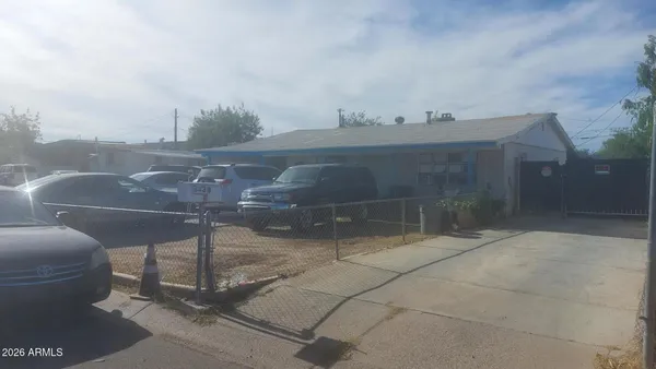$370,000 | 3434 West Monte Vista Road, Phoenix, AZ 85009