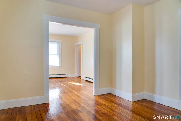 $2,600 | 303 Millville Avenue, Naugatuck, CT 06770