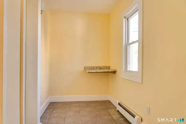 $2,600 | 303 Millville Avenue, Naugatuck, CT 06770