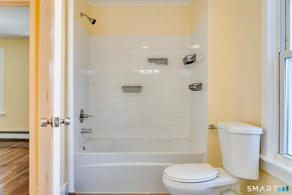 $2,600 | 303 Millville Avenue, Naugatuck, CT 06770