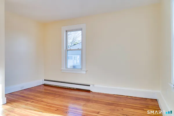 $2,600 | 303 Millville Avenue, Naugatuck, CT 06770