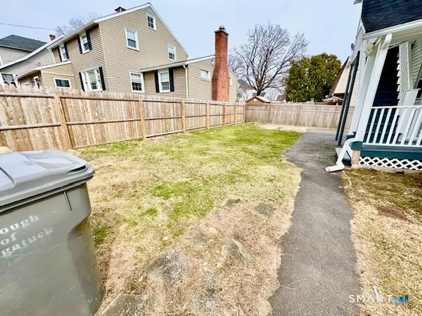 $2,600 | 303 Millville Avenue, Naugatuck, CT 06770