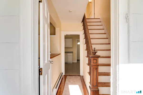 $2,600 | 303 Millville Avenue, Naugatuck, CT 06770