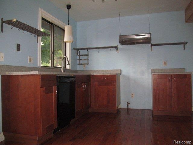 8790 Wise Road Commerce Township, MI 48382 - Photo 15 of 38 8790 WISE RD COMMERCE TWP (66).J
