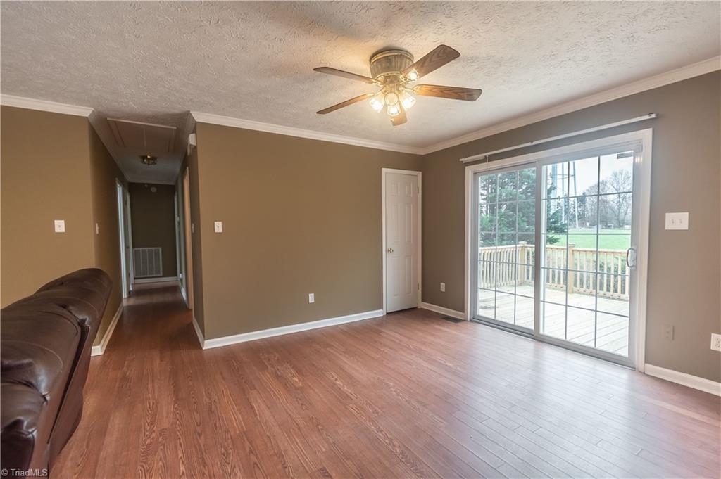1109 Pine Ridge Road Mount Airy, NC 27030 - Photo 11 of 25 Gallery Image 11