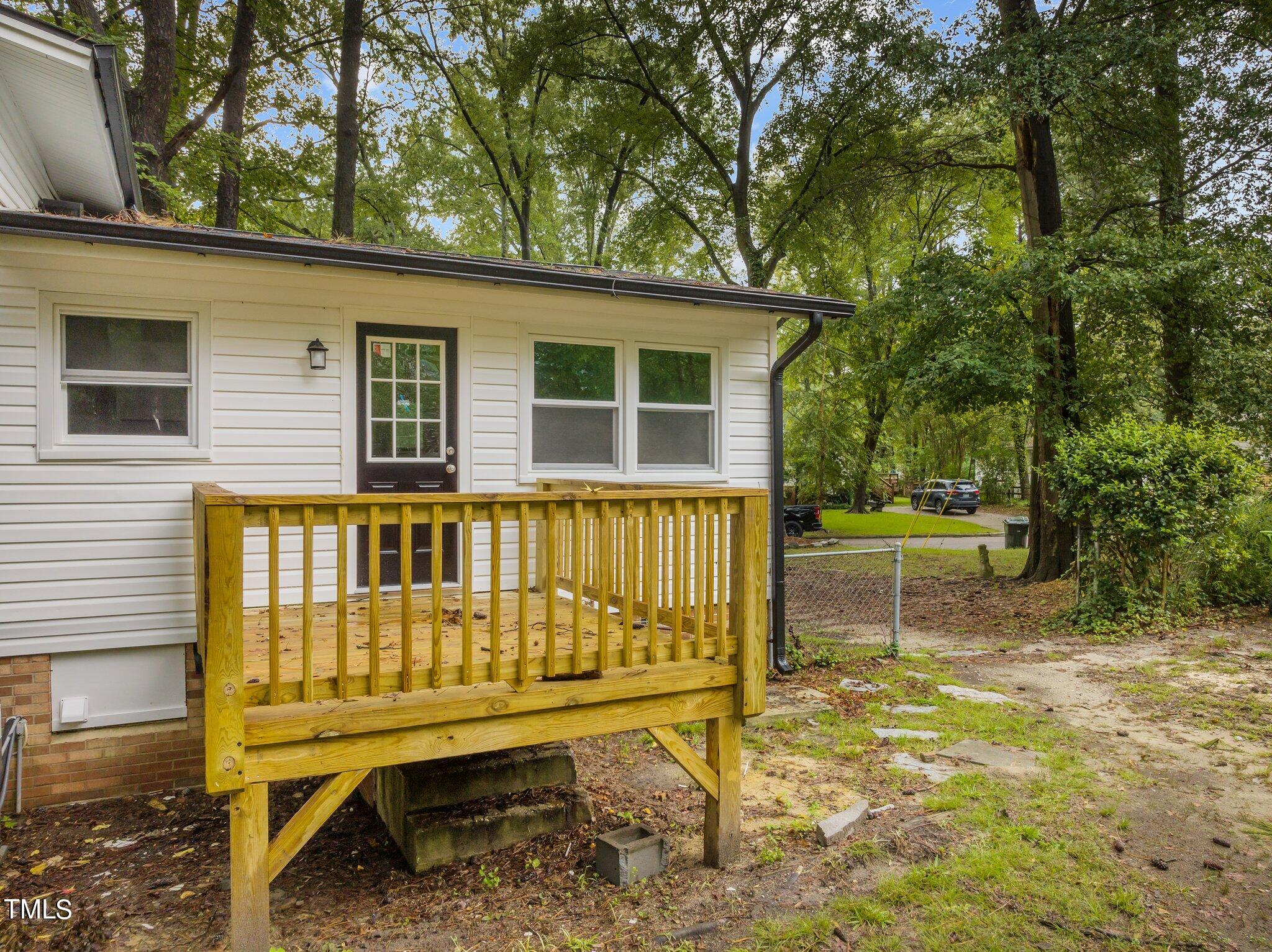 2533 Remington Road Raleigh, NC 27610 - Photo 27 of 39 Deck