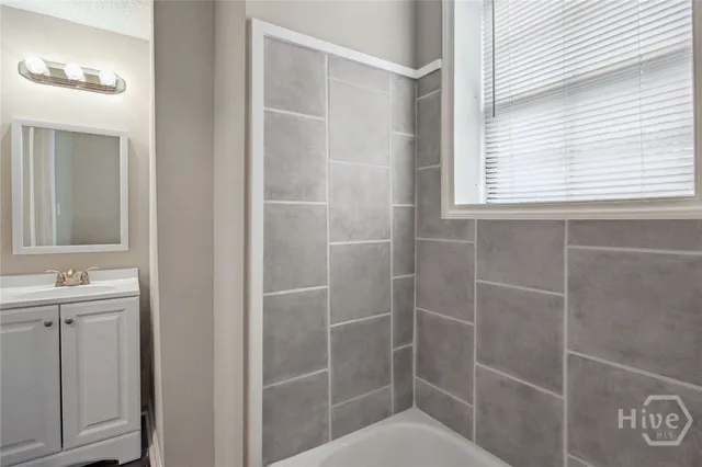 $1,950 | 1306 East 35th Street, Savannah, GA 31404