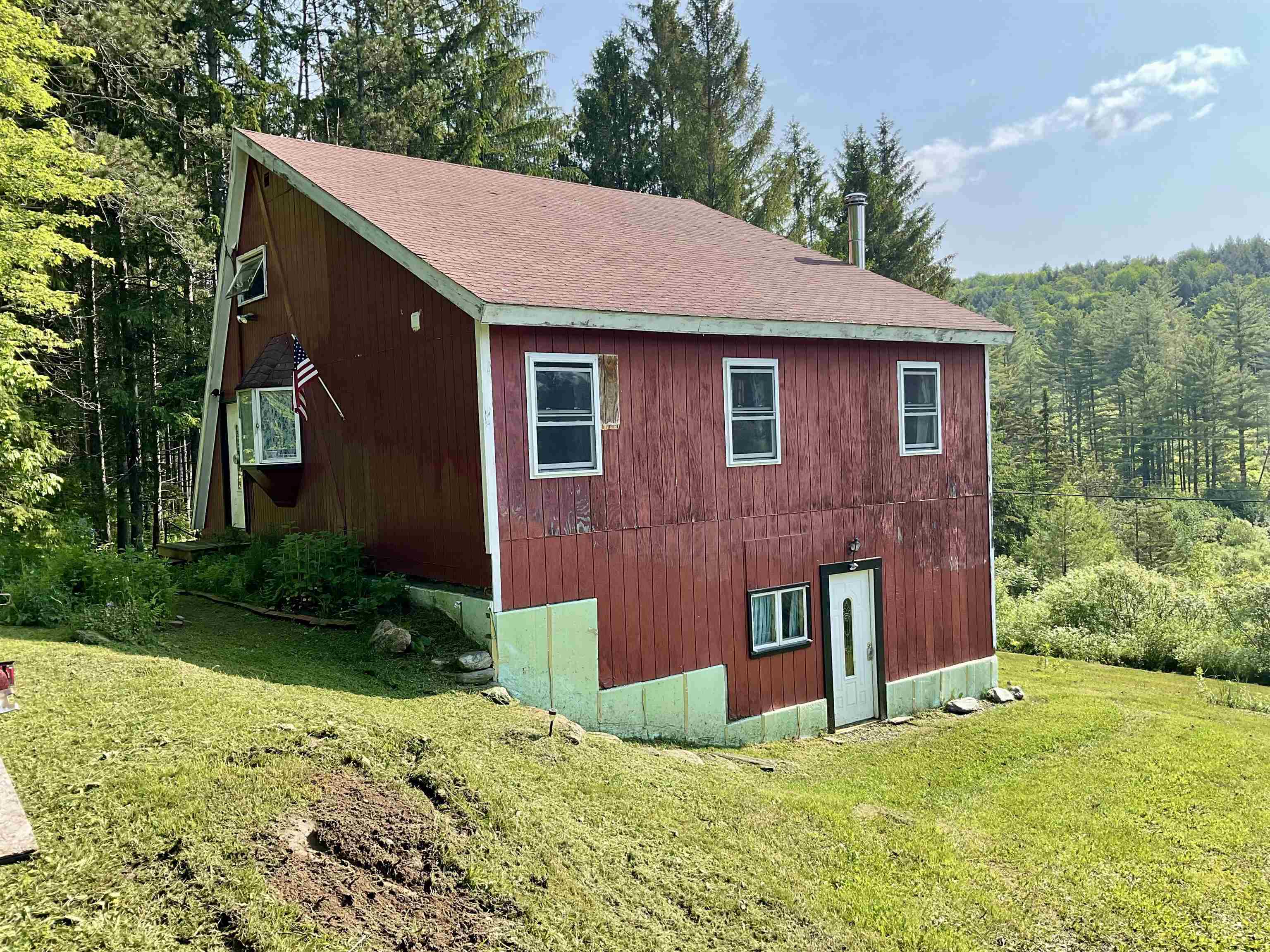 718 MacIntosh Hill Road Bethel, VT 05060 - Photo 3 of 28