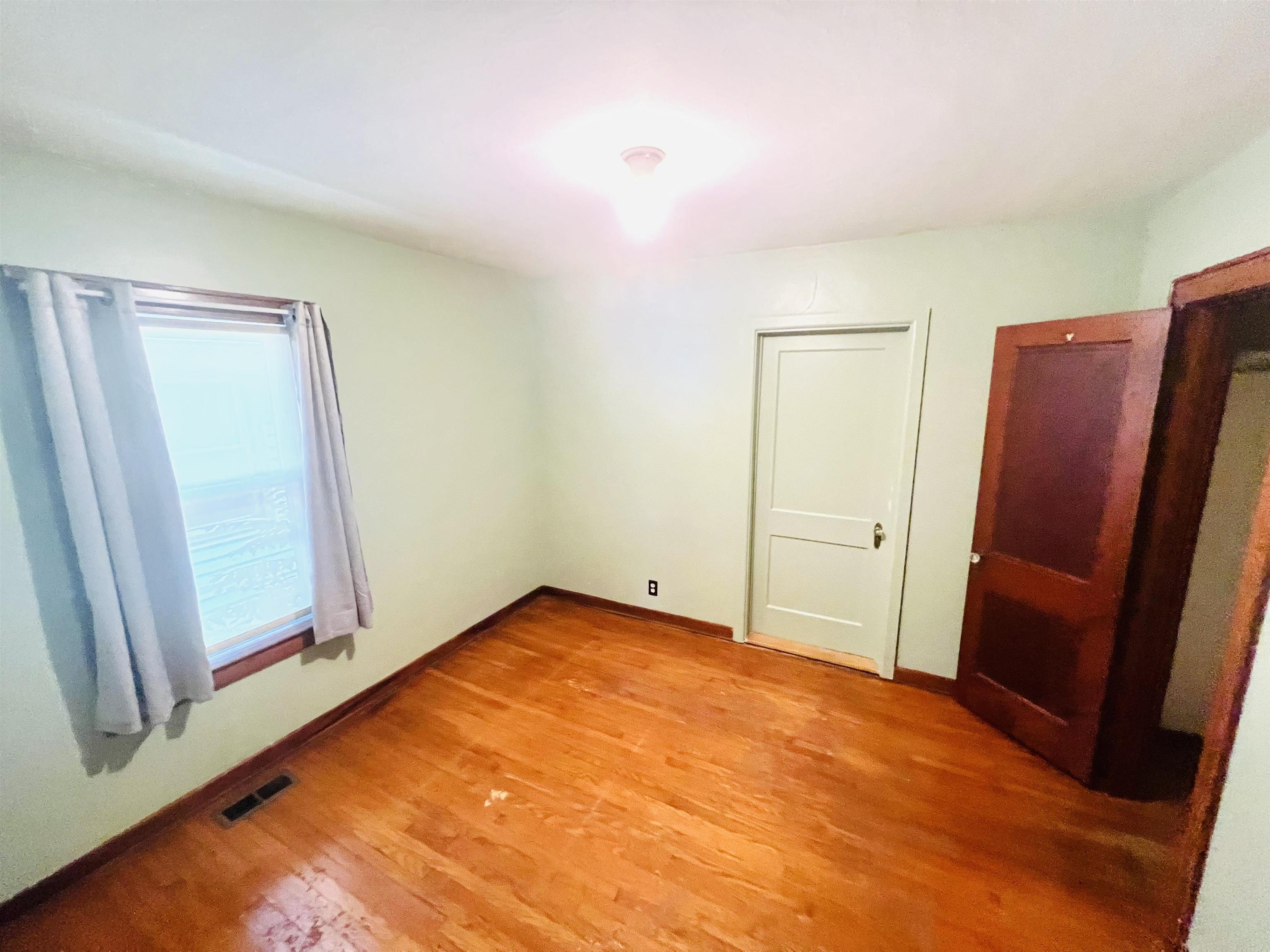 310 Yale Street Bay City, MI 48708 - Photo 14 of 21 Gallery Image 14