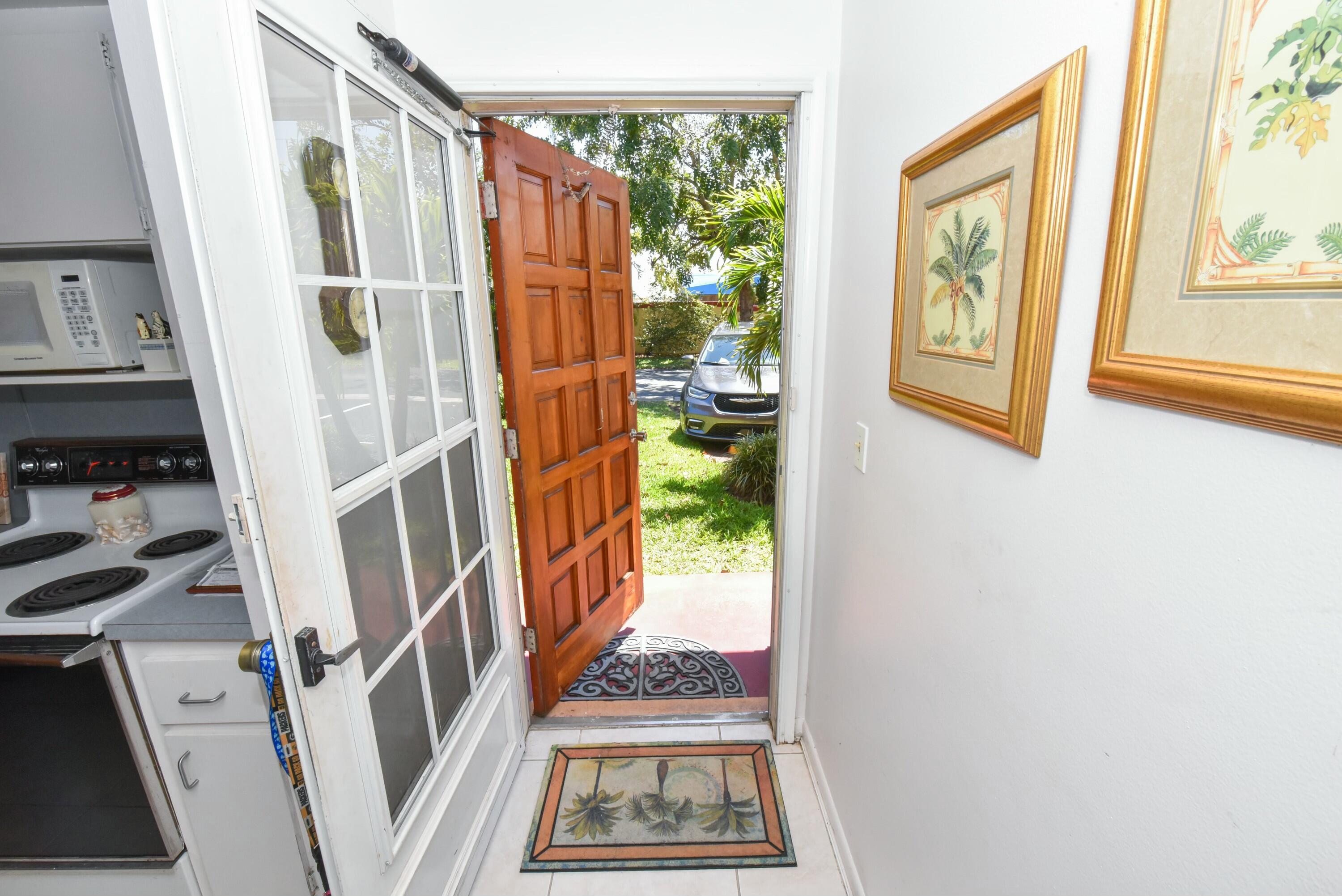 1999 Southwest Palm City Road, Unit B Stuart, FL 34994 - Photo 12 of 53 tempImagegtbRX3