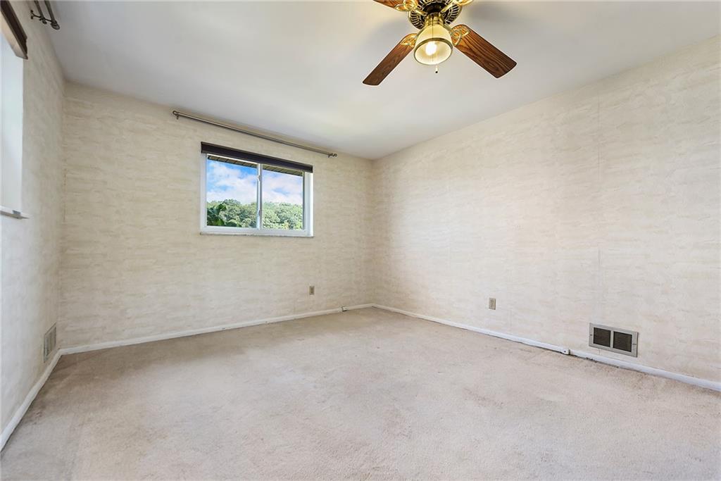 3931 Boulevard Drive Pittsburgh, PA 15217 - Photo 19 of 30