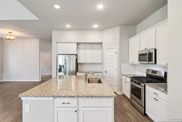 $2,850 | 10208 High Noon Drive, San Antonio, TX 78254