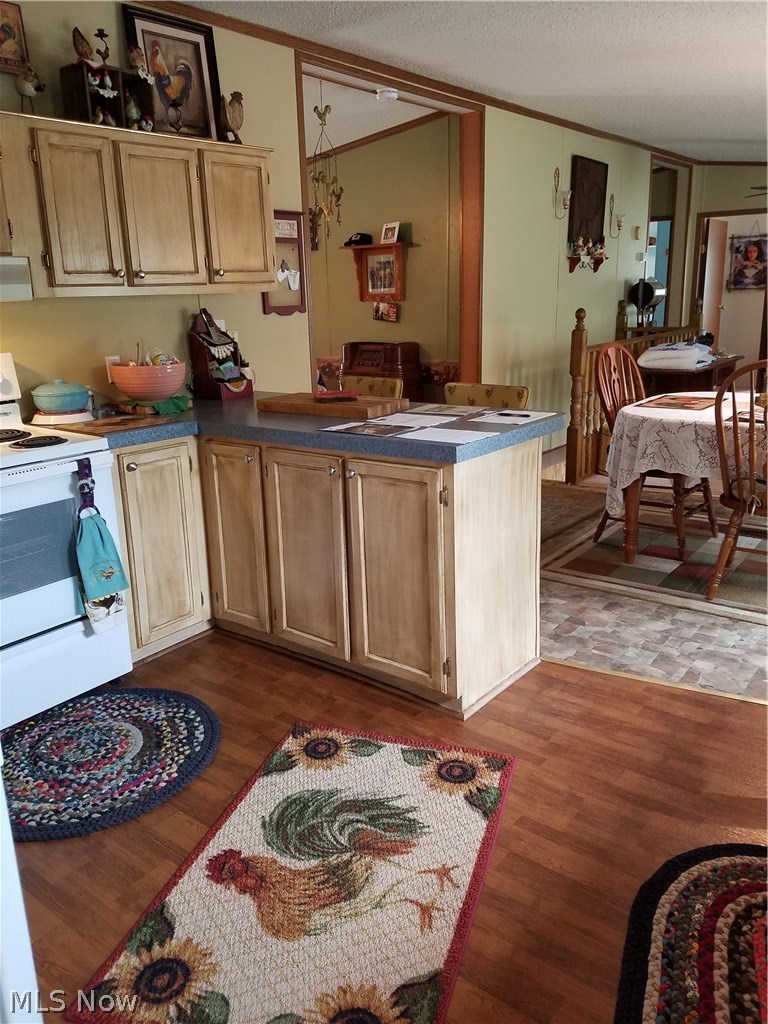 2550 Ridge Road Northeast New Philadelphia, OH 44663 - Photo 4 of 10 Gallery Image 4