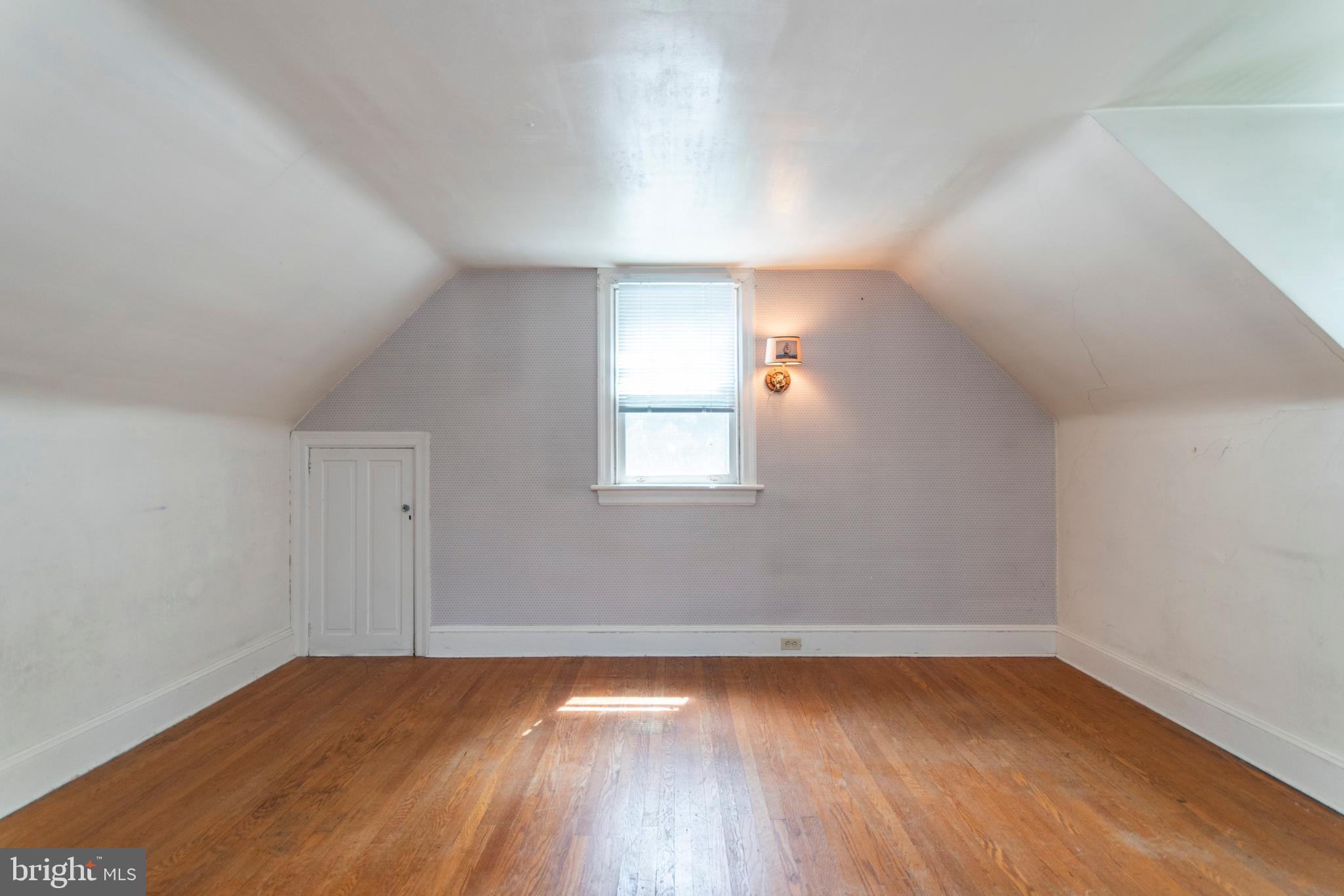 139 Township Line Road Jenkintown, PA 19095 - Photo 16 of 17 3rd Floor Bedroom
