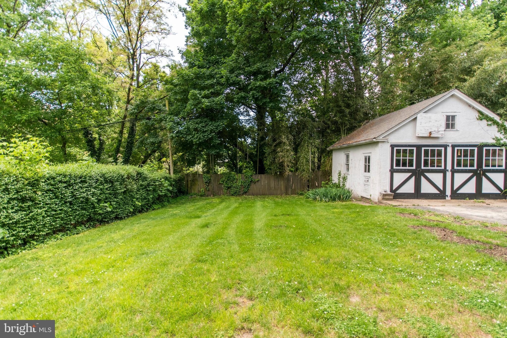 139 Township Line Road Jenkintown, PA 19095 - Photo 4 of 17 Backyard