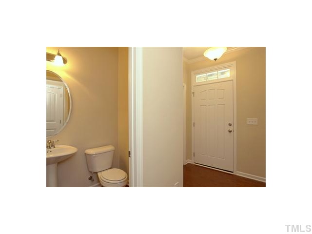 2429 Memory Ridge Drive Raleigh, NC 27606 - Photo 4 of 22 a bathroom with a toilet